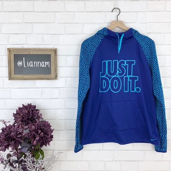 Nike Tops - Nike Women’s Blue Therma-Fit Hooded Sweatshirt, L